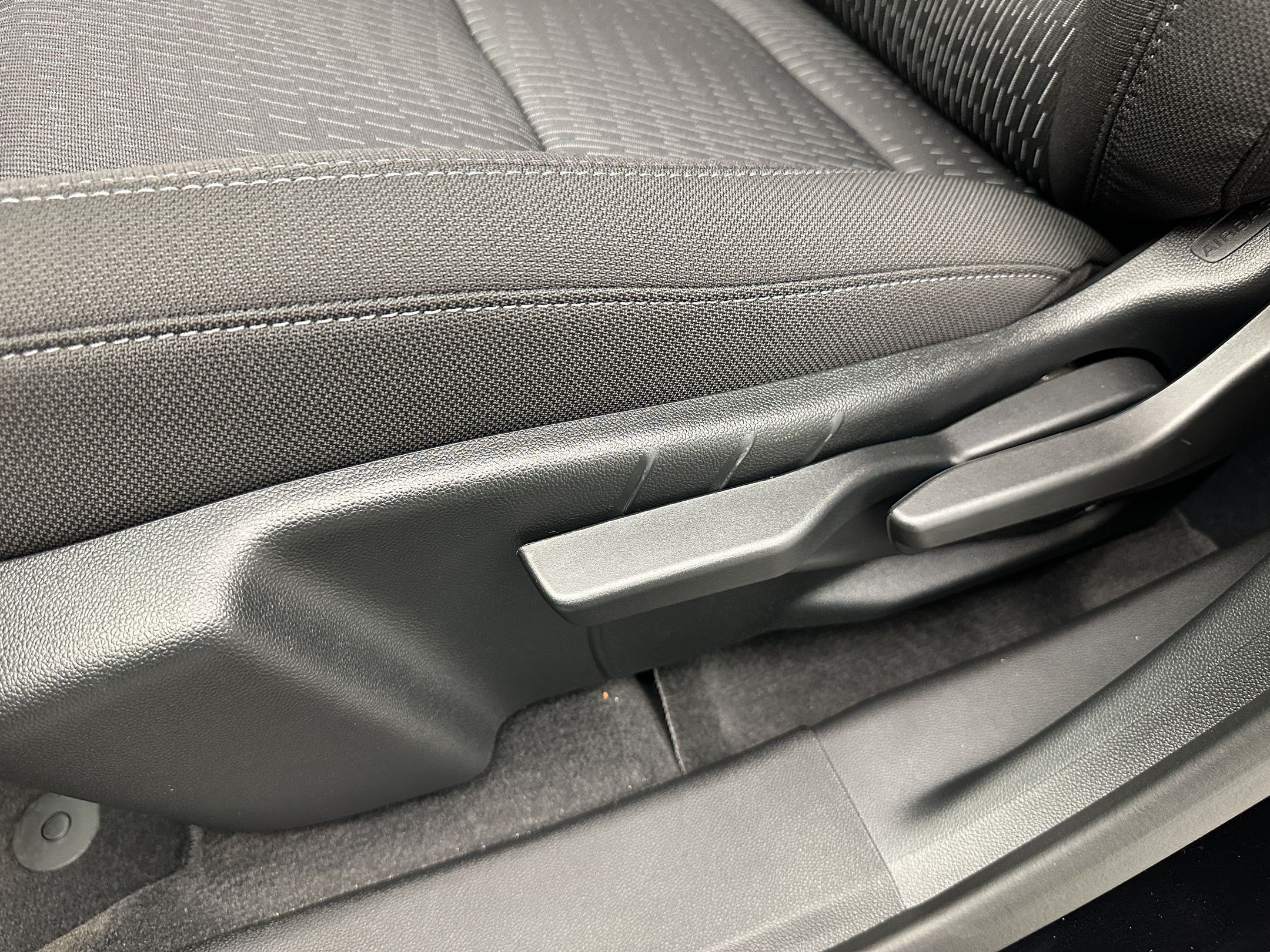 New 2027 Chevrolet Equinox LT AWD/4WD image 16