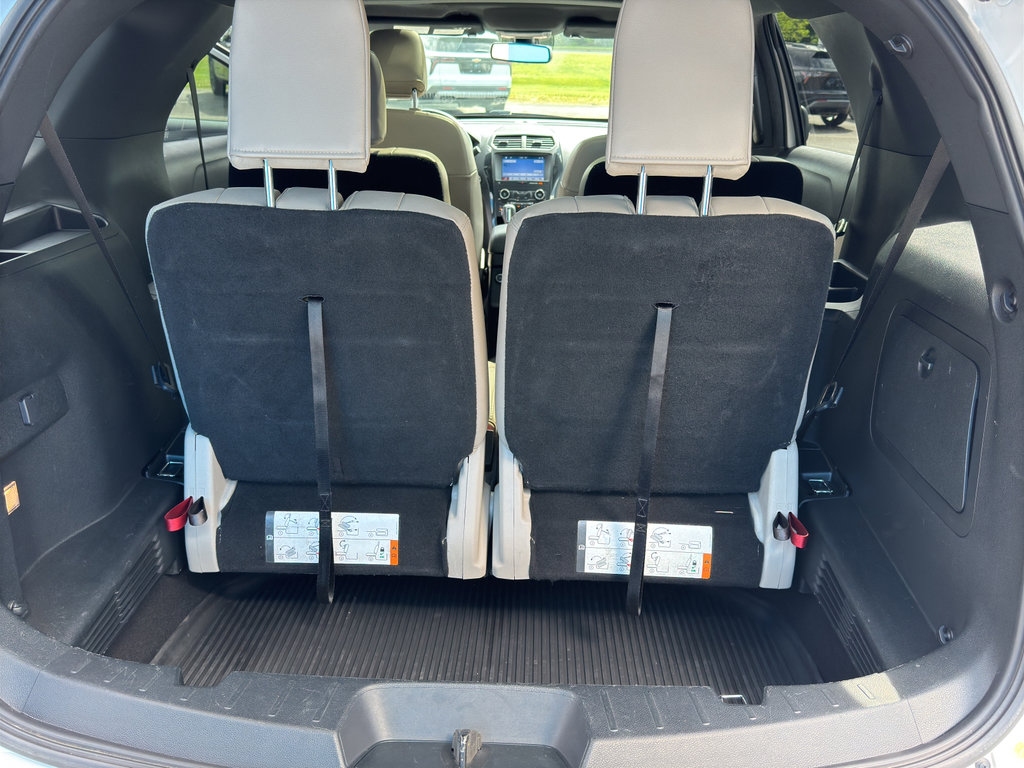 Used 2019 Ford Explorer XLT w/ Equipment Group 202A FWD image 21