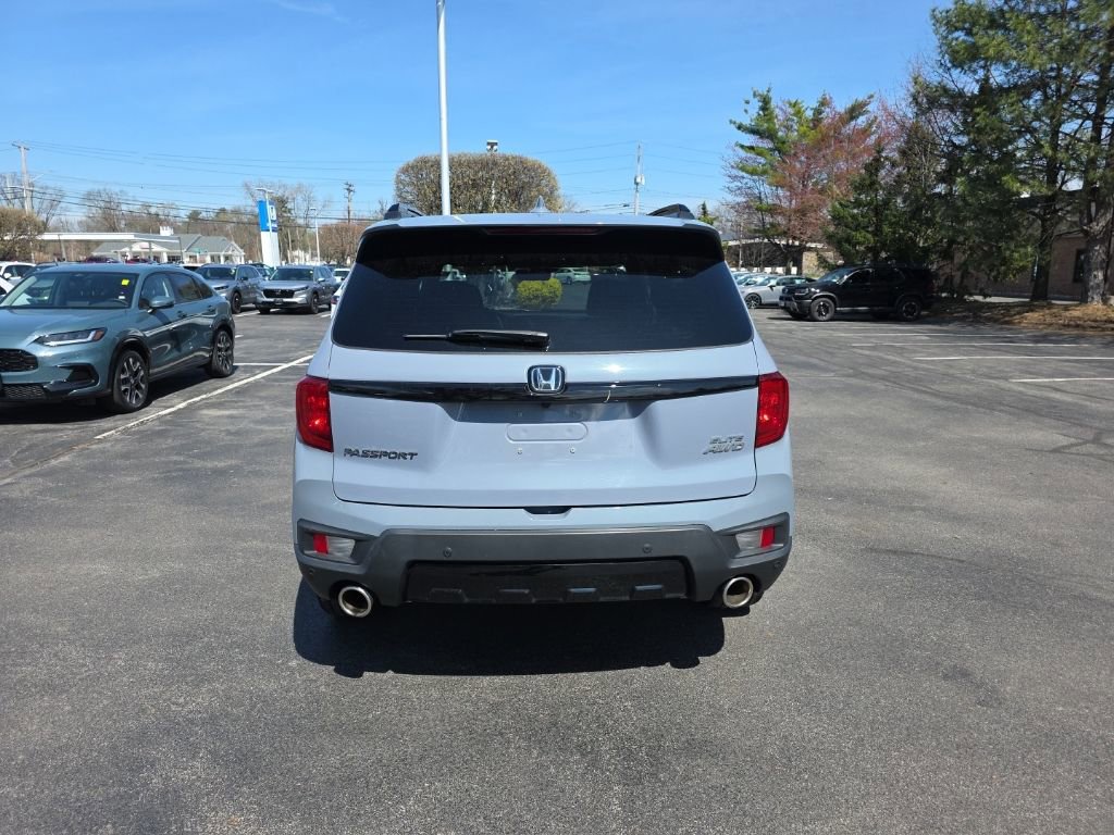 Used 2023 Honda Passport Elite image 6