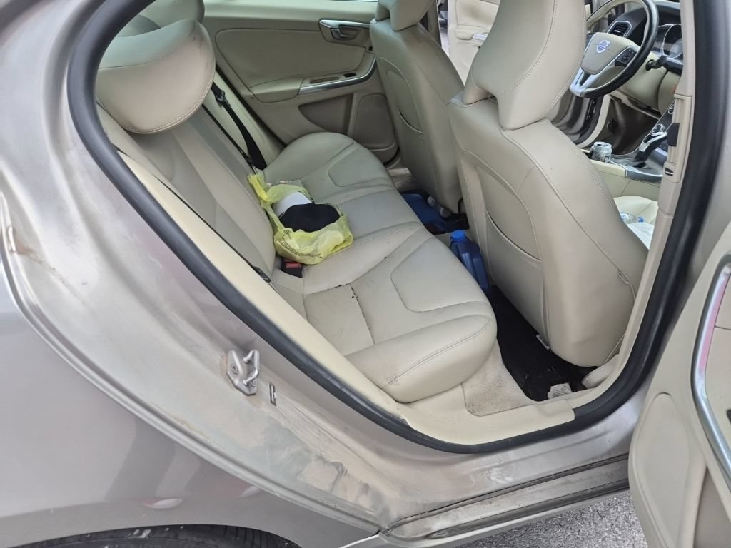 Used 2015 Volvo S60 T5 Premier w/ Convenience Package FWD image 11