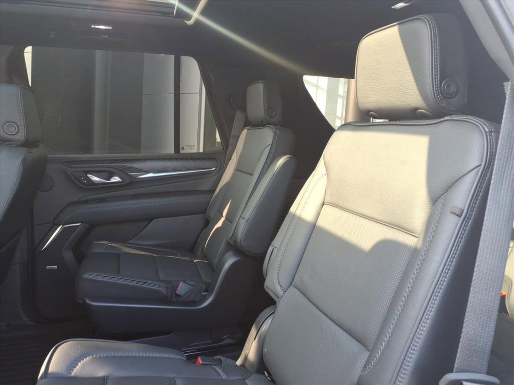 Used 2023 GMC Yukon Denali w/ LPO, Floor Liner Package image 27