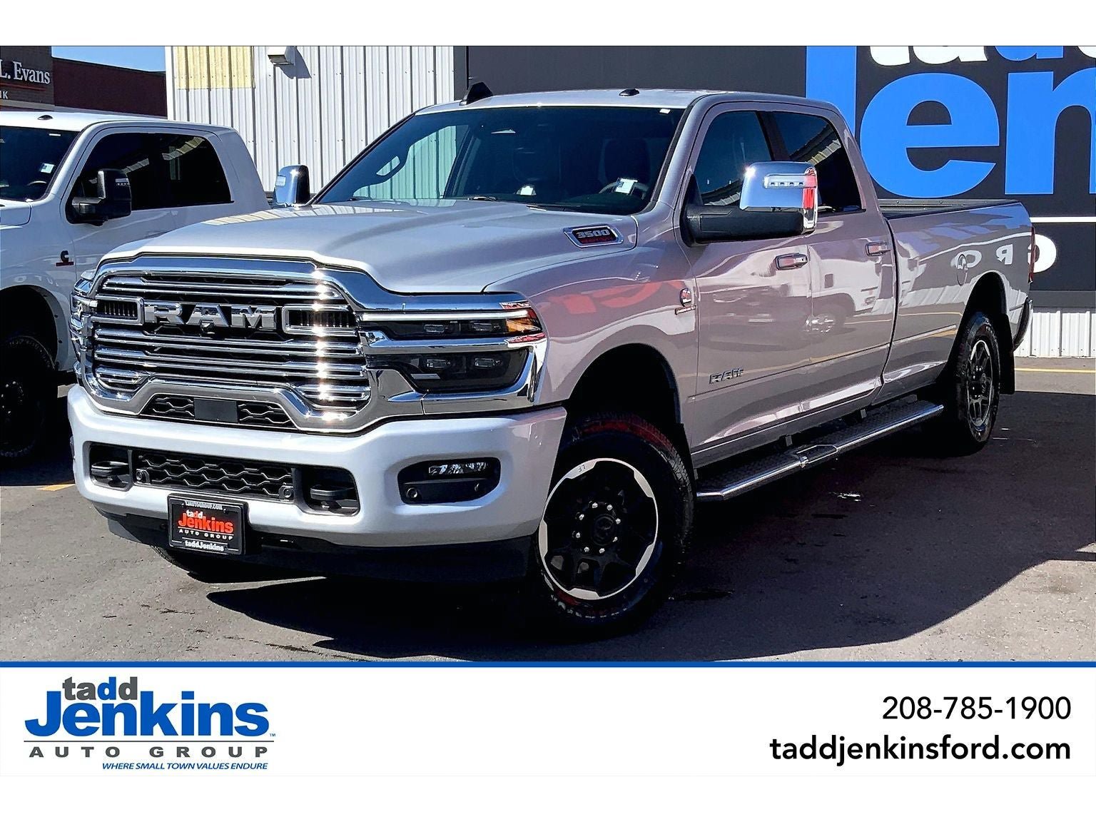 Used 2026 RAM 3500 Laramie AWD/4WD image 1