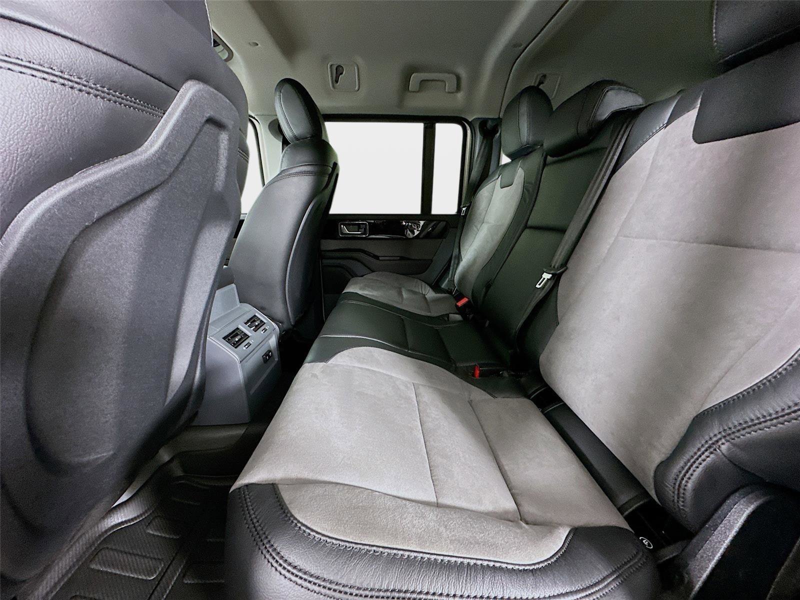 New 2025 INEOS Grenadier Fieldmaster Edition image 39