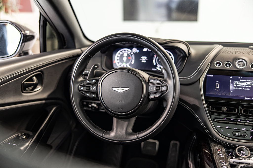 Used 2024 Aston Martin DBX 707 AWD/4WD image 36
