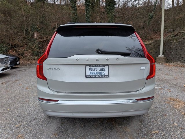 Certified 2022 Volvo XC90 T8 Inscription w/ Lounge Package image 6