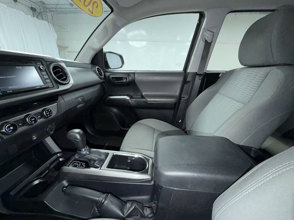 Used 2017 Toyota Tacoma SR5 w/ Tow Package image 21