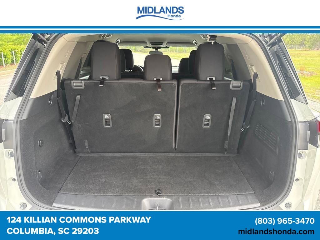 Used 2022 Nissan Pathfinder SV AWD/4WD image 37