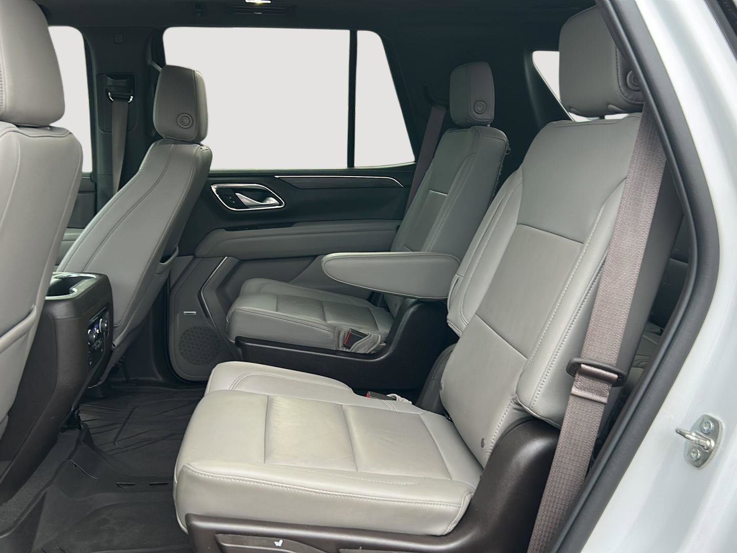 Used 2022 Chevrolet Tahoe LT w/ Luxury Package image 9