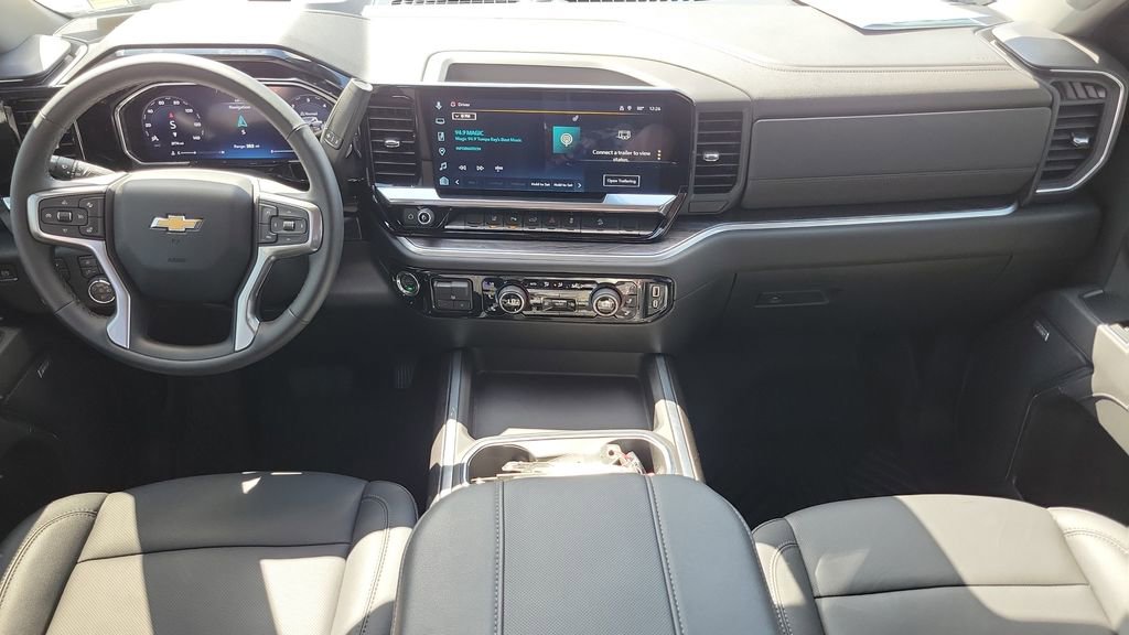 Used 2026 Chevrolet Silverado 2500 LTZ w/ LTZ Plus Package image 22