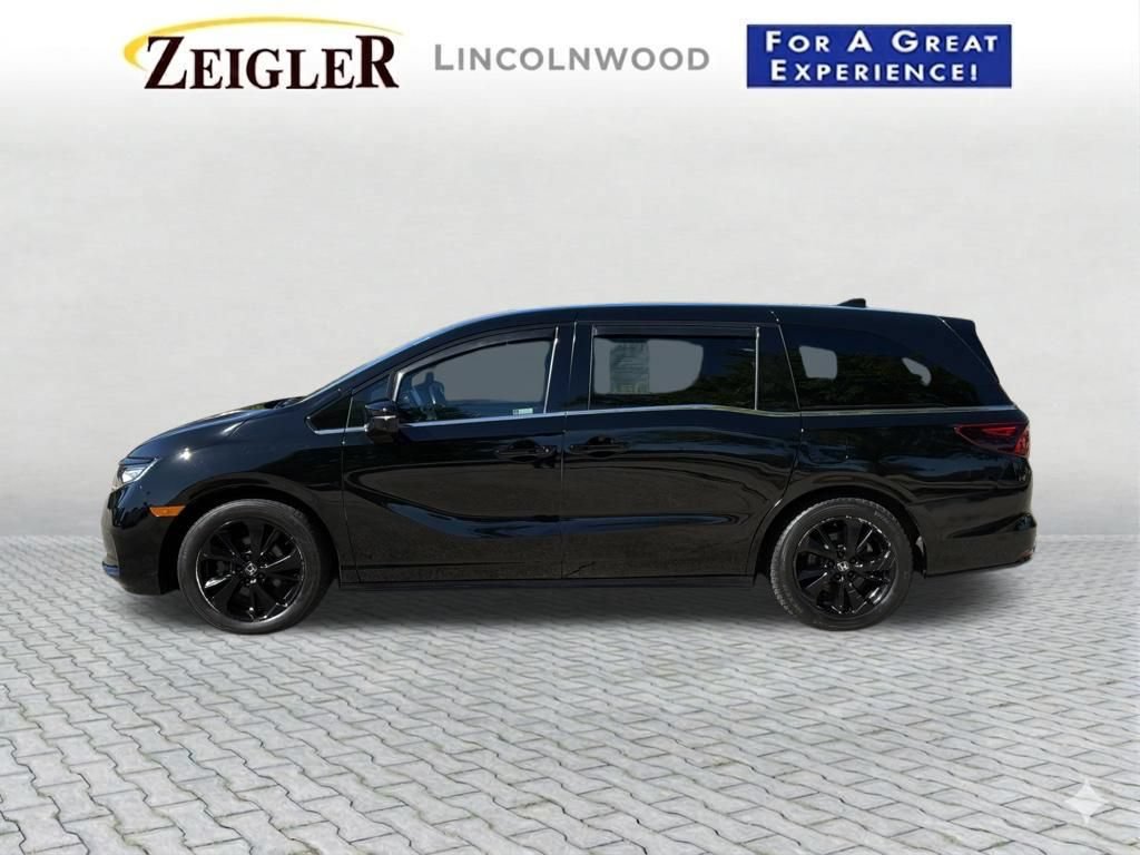 Used 2023 Honda Odyssey Sport image 3