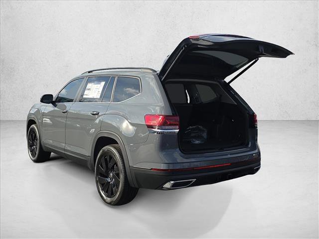 New 2026 Volkswagen Atlas SE image 3