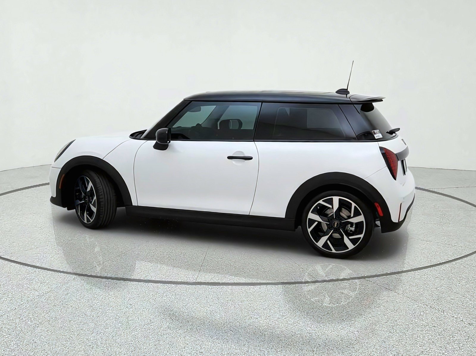 Used 2025 MINI Cooper S FWD image 13