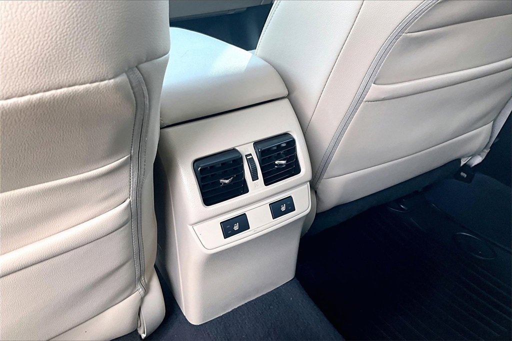 Used 2016 Subaru Outback 2.5i Limited image 31