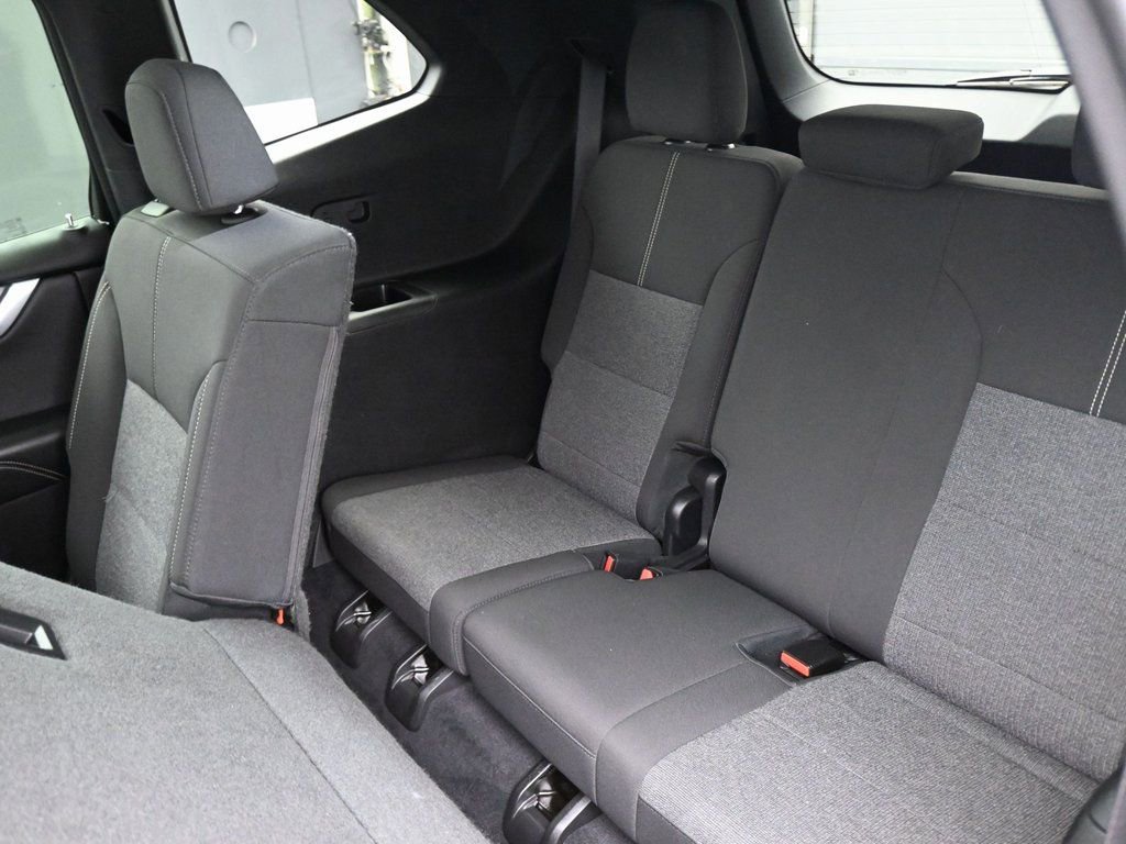 Used 2025 GMC Acadia Elevation image 20