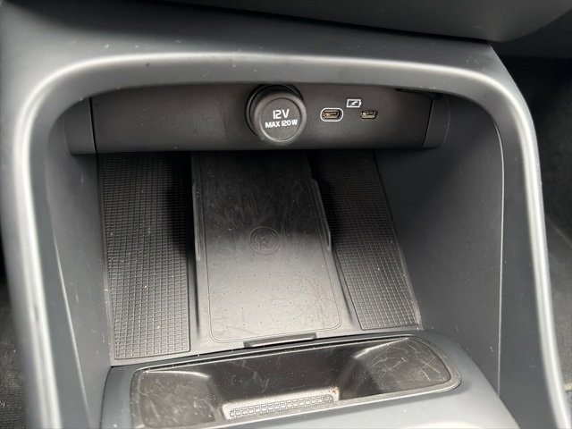 Used 2026 Volvo XC40 B5 Core w/ Climate Package image 14
