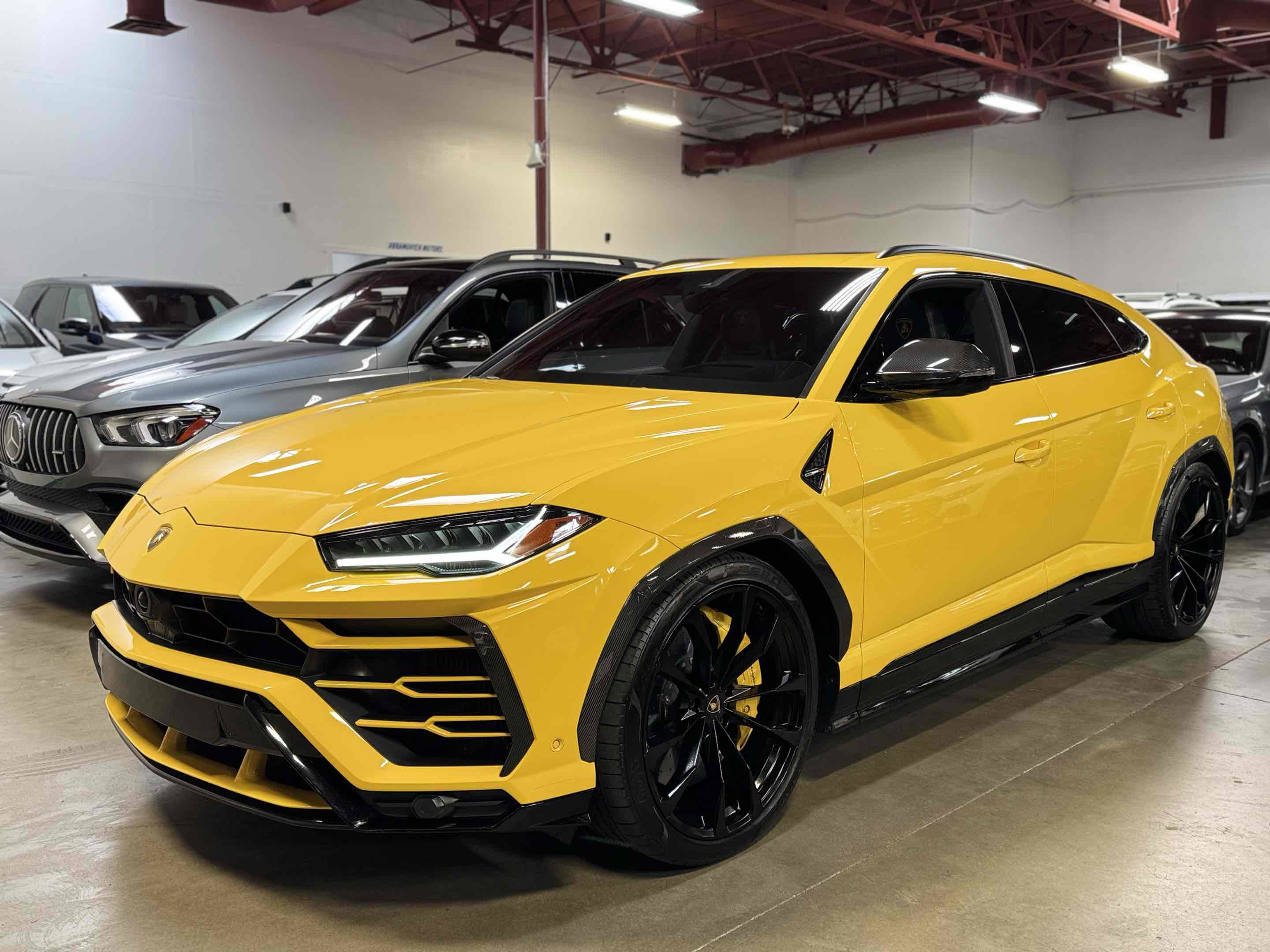 Used 2021 Lamborghini Urus image 24