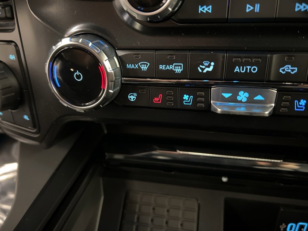 New 2026 Ford F350 Lariat w/ Black Appearance Package image 14