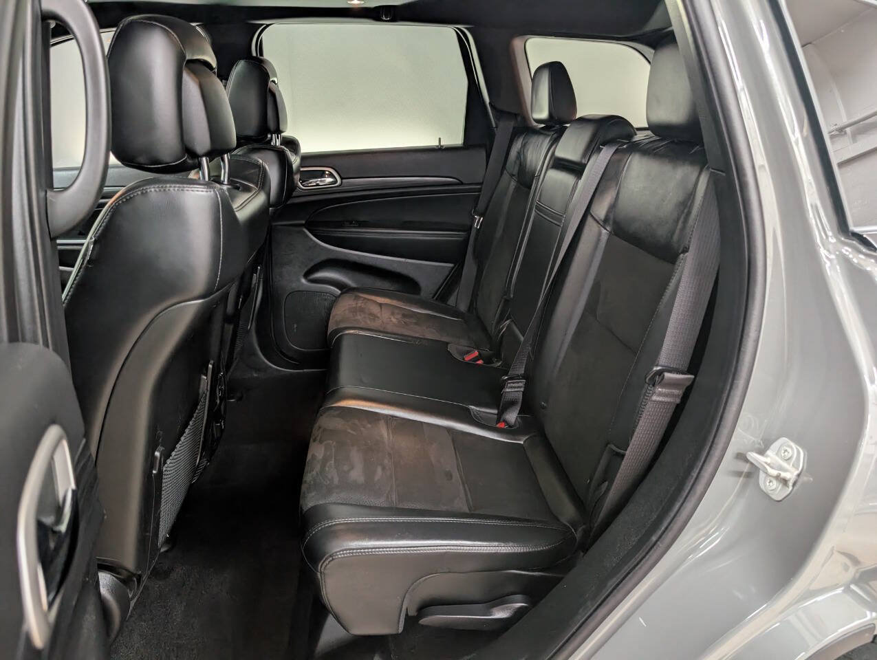 Used 2022 Jeep Grand Cherokee Altitude AWD/4WD image 21