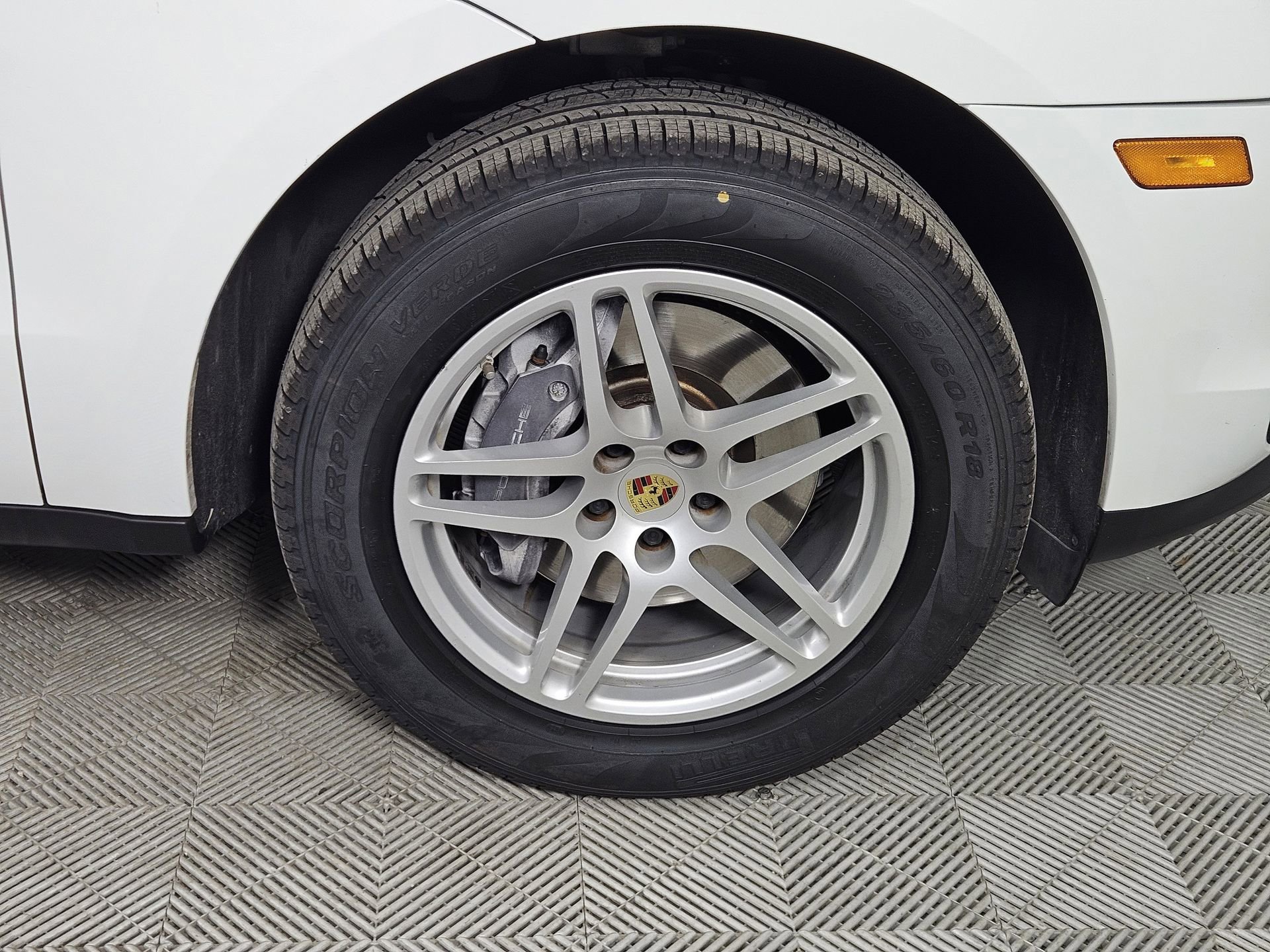 Used 2021 Porsche Macan AWD/4WD image 8