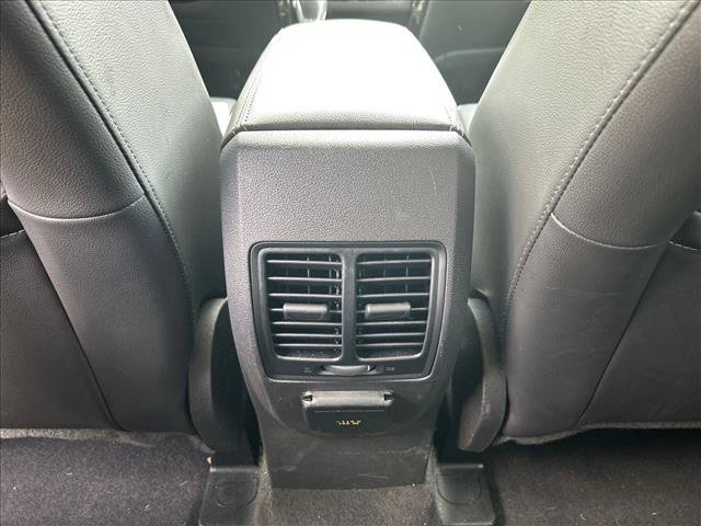 Used 2019 Ford Escape Titanium AWD/4WD image 23