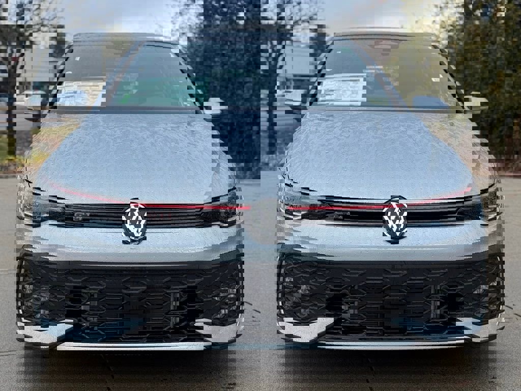New 2026 Volkswagen GTI SE image 2