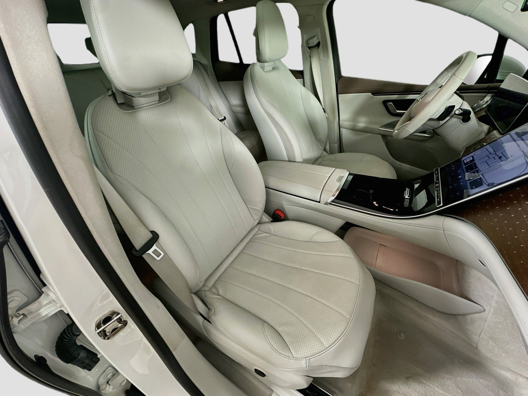 Certified 2023 Mercedes-Benz EQE 350+ 4MATIC SUV image 34