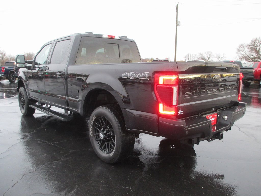 Used 2022 Ford F250 Lariat w/ Black Appearance Package image 9