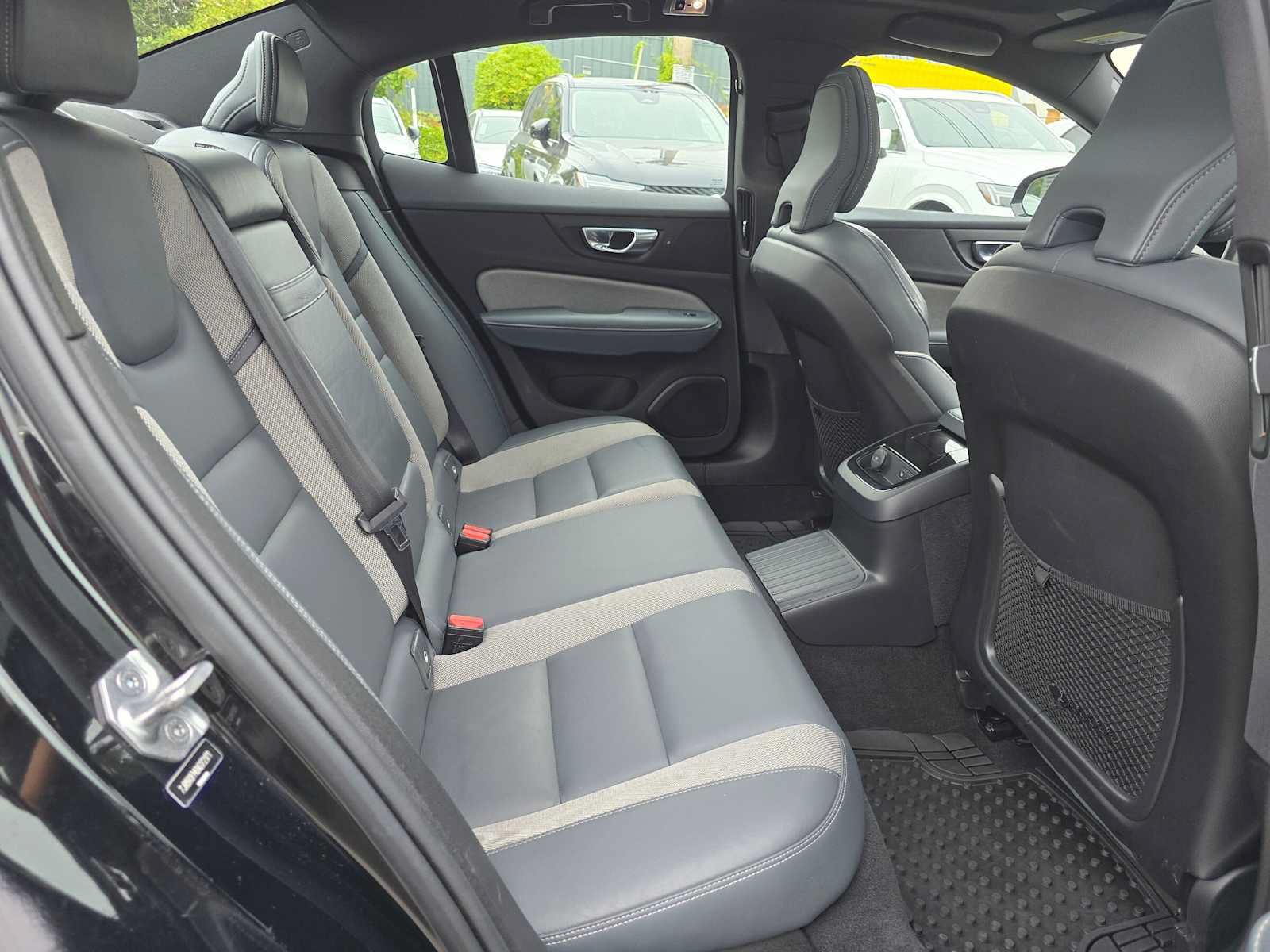 Used 2022 Volvo S60 T8 R-Design w/ Climate Package AWD/4WD image 12