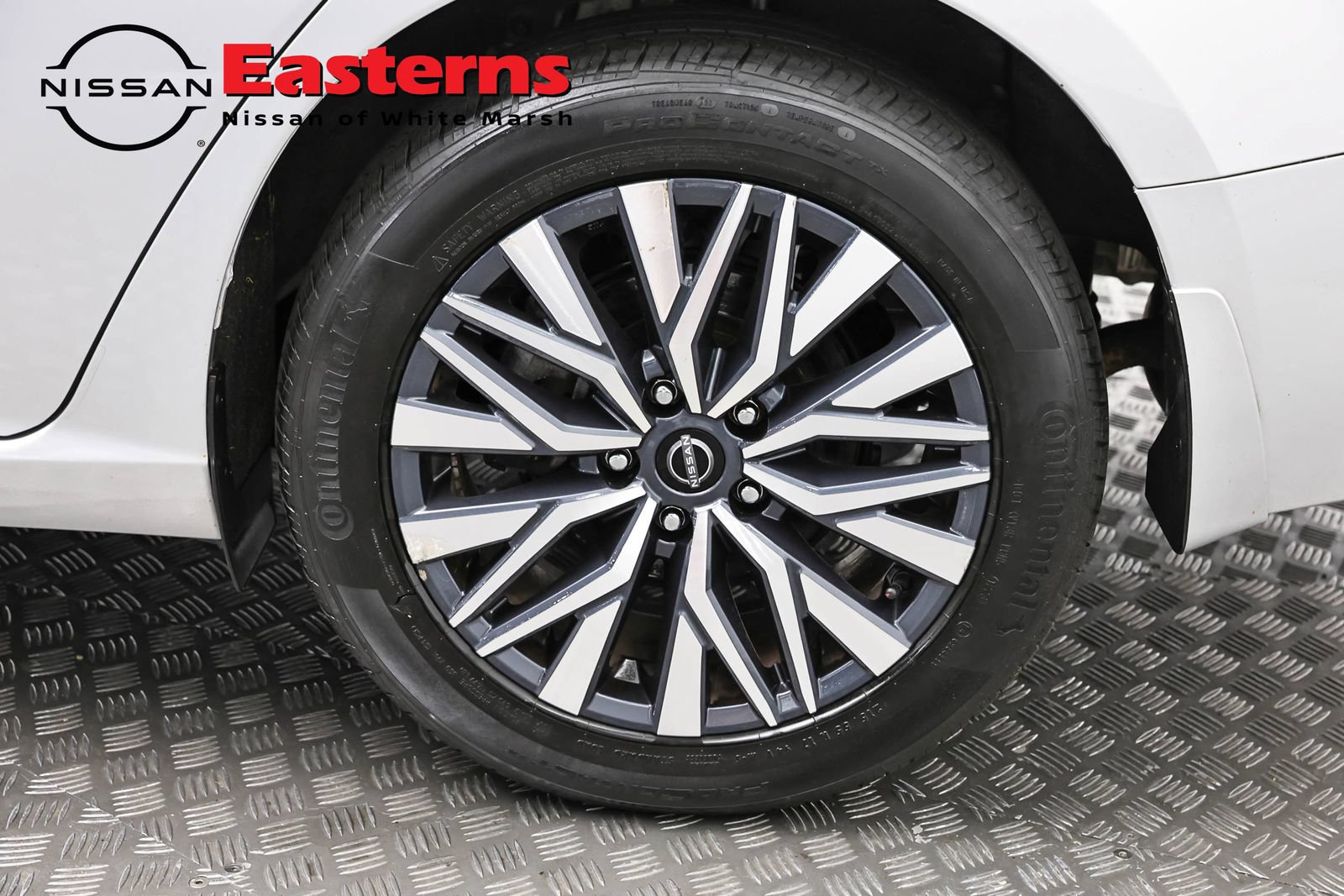 Used 2023 Nissan Altima 2.5 SV w/ SV Premium Package AWD/4WD image 32