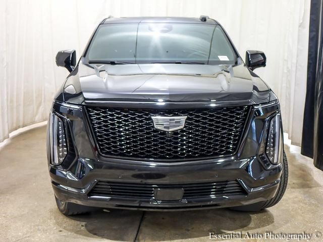 New 2026 Cadillac Escalade ESV Sport w/ LPO, ONYX Package AWD/4WD image 5