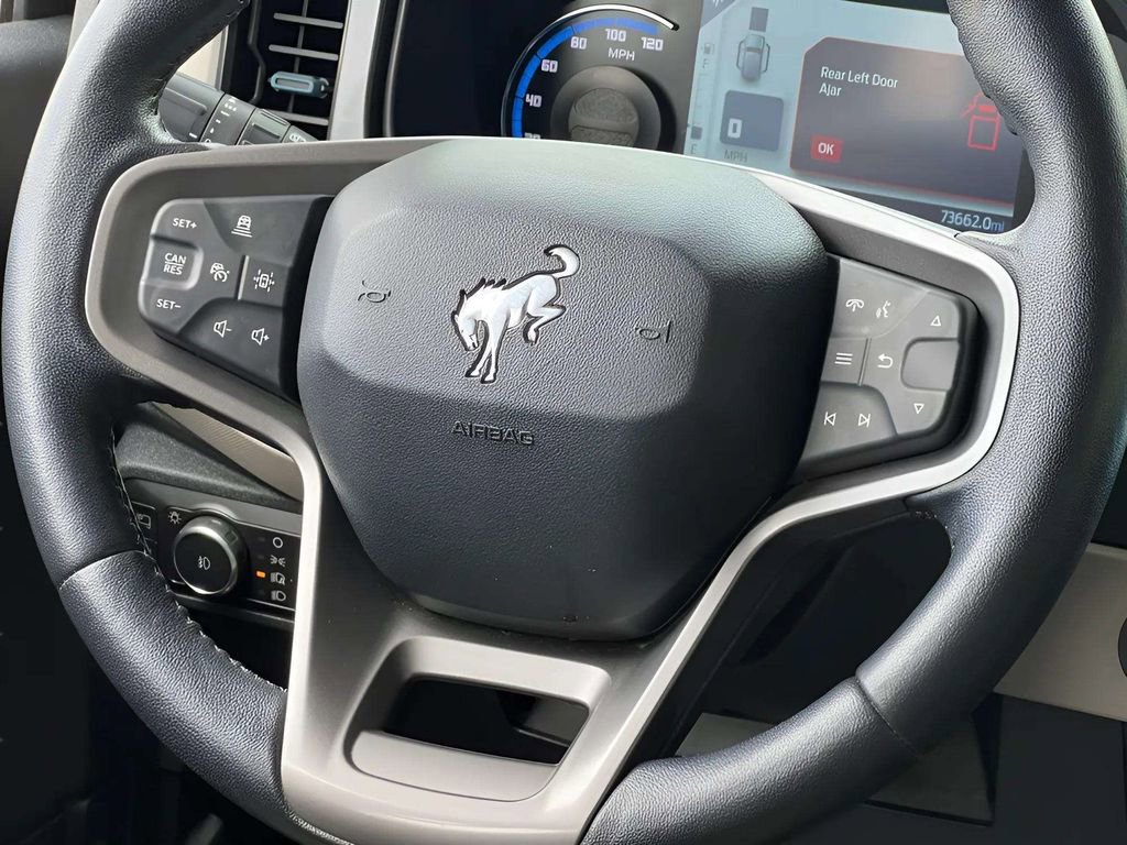 Used 2022 Ford Bronco Wildtrak AWD/4WD image 18