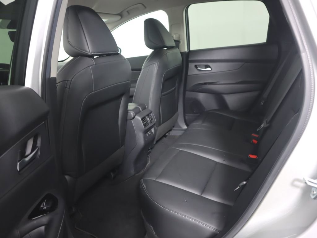 Used 2025 Nissan Murano SV AWD/4WD image 18