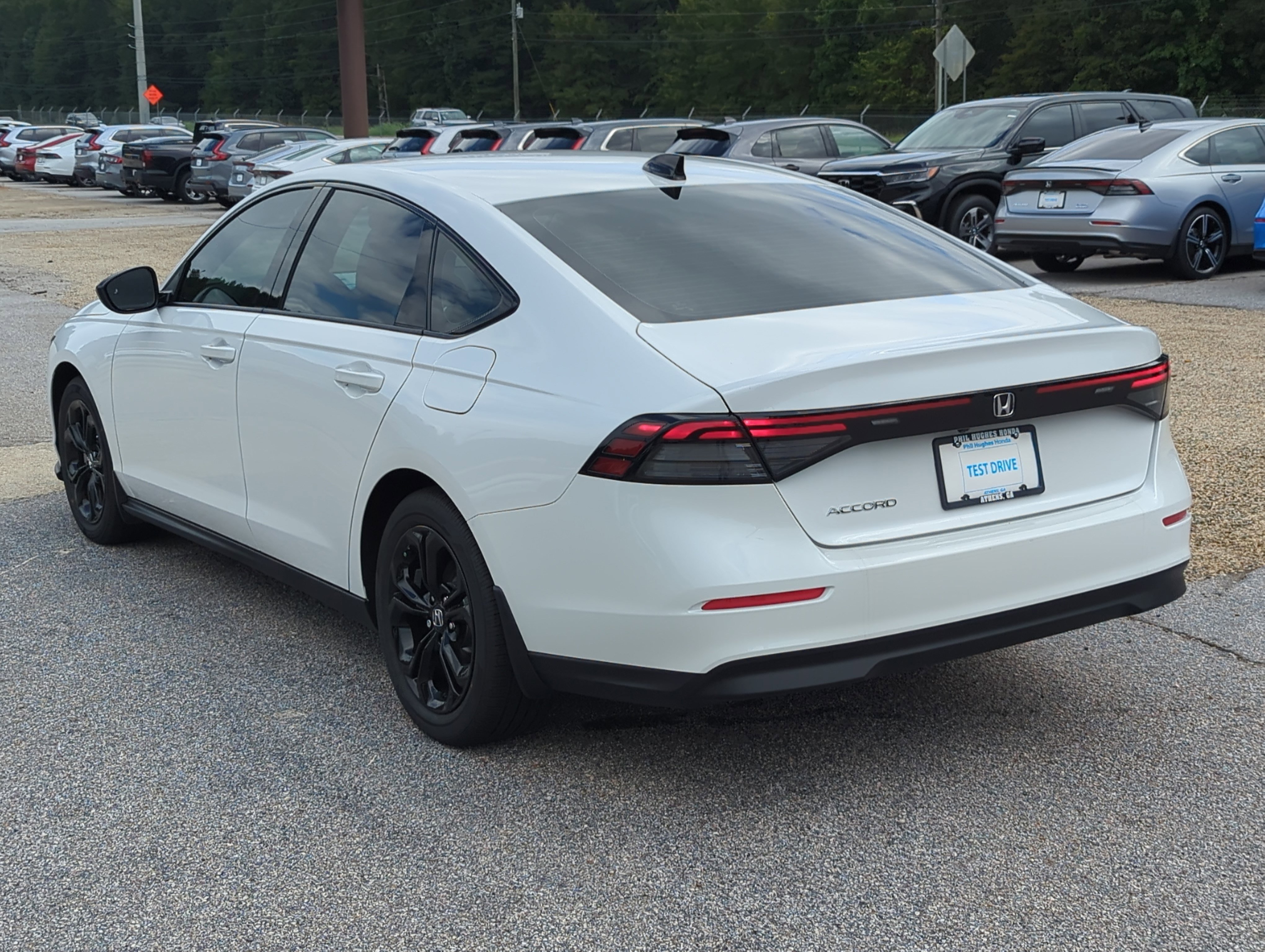 New 2025 Honda Accord SE image 7