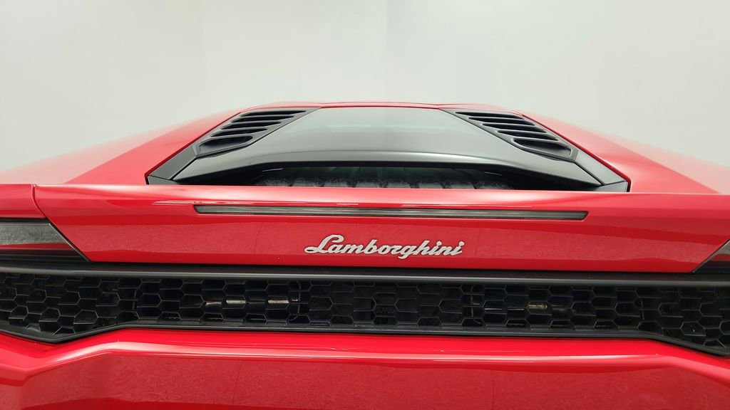 Used 2015 Lamborghini Huracan LP 610-4 image 18