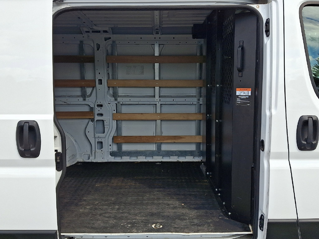 Used 2025 RAM ProMaster 2500 w/ U-Haul Equipment Group FWD image 10