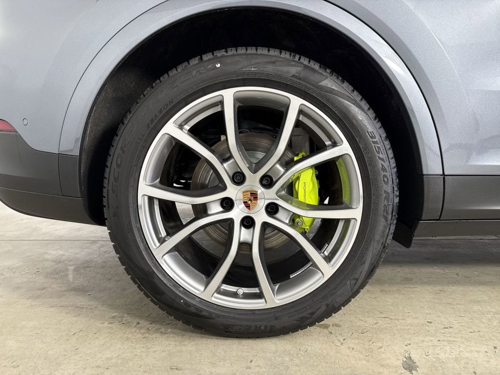 New 2026 Porsche Cayenne image 16