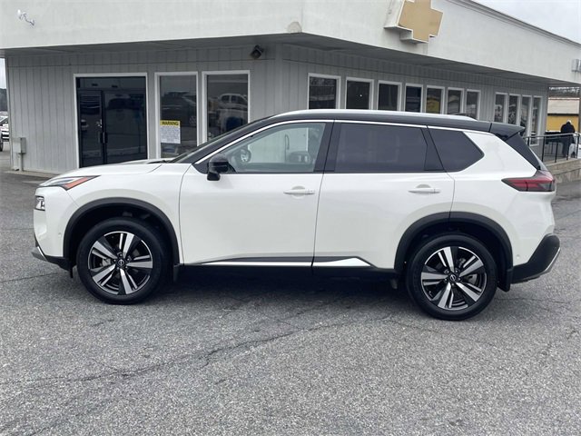 Used 2022 Nissan Rogue Platinum w/ Head-Up Display Package image 7