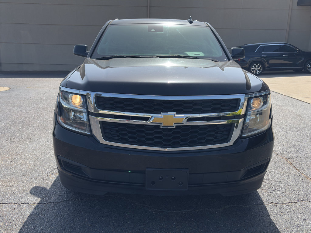 Used 2020 Chevrolet Suburban LT RWD image 2