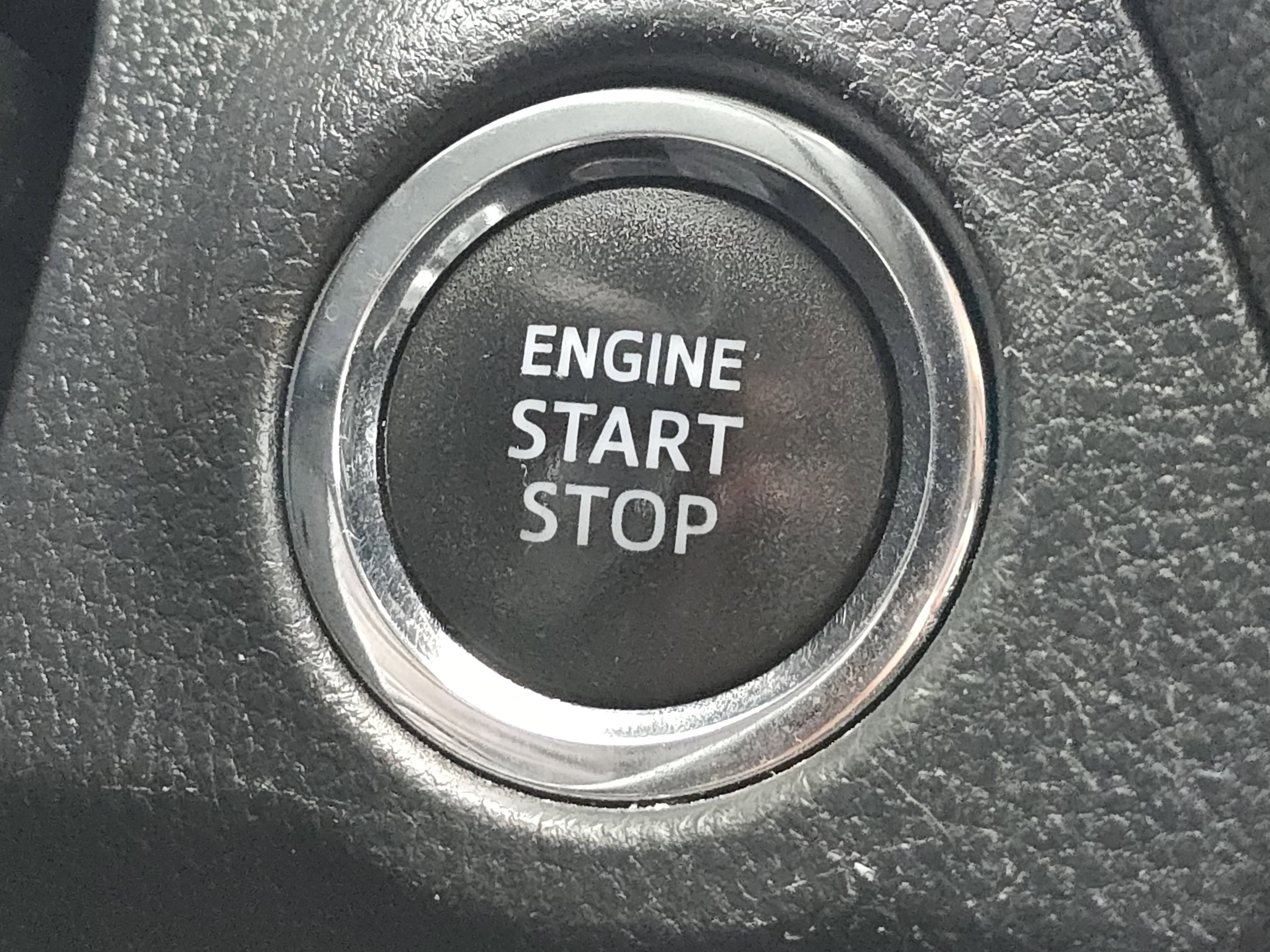 Used 2021 Toyota RAV4 XLE image 25