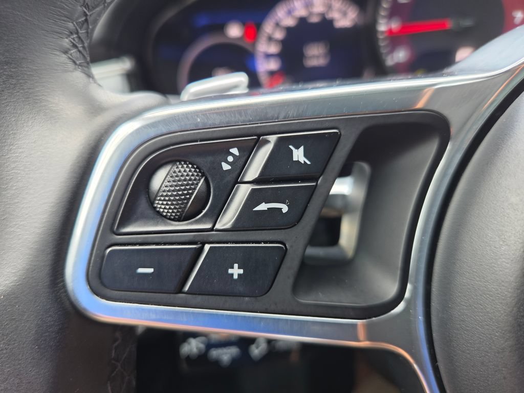 Used 2018 Porsche Panamera 4S AWD/4WD image 32