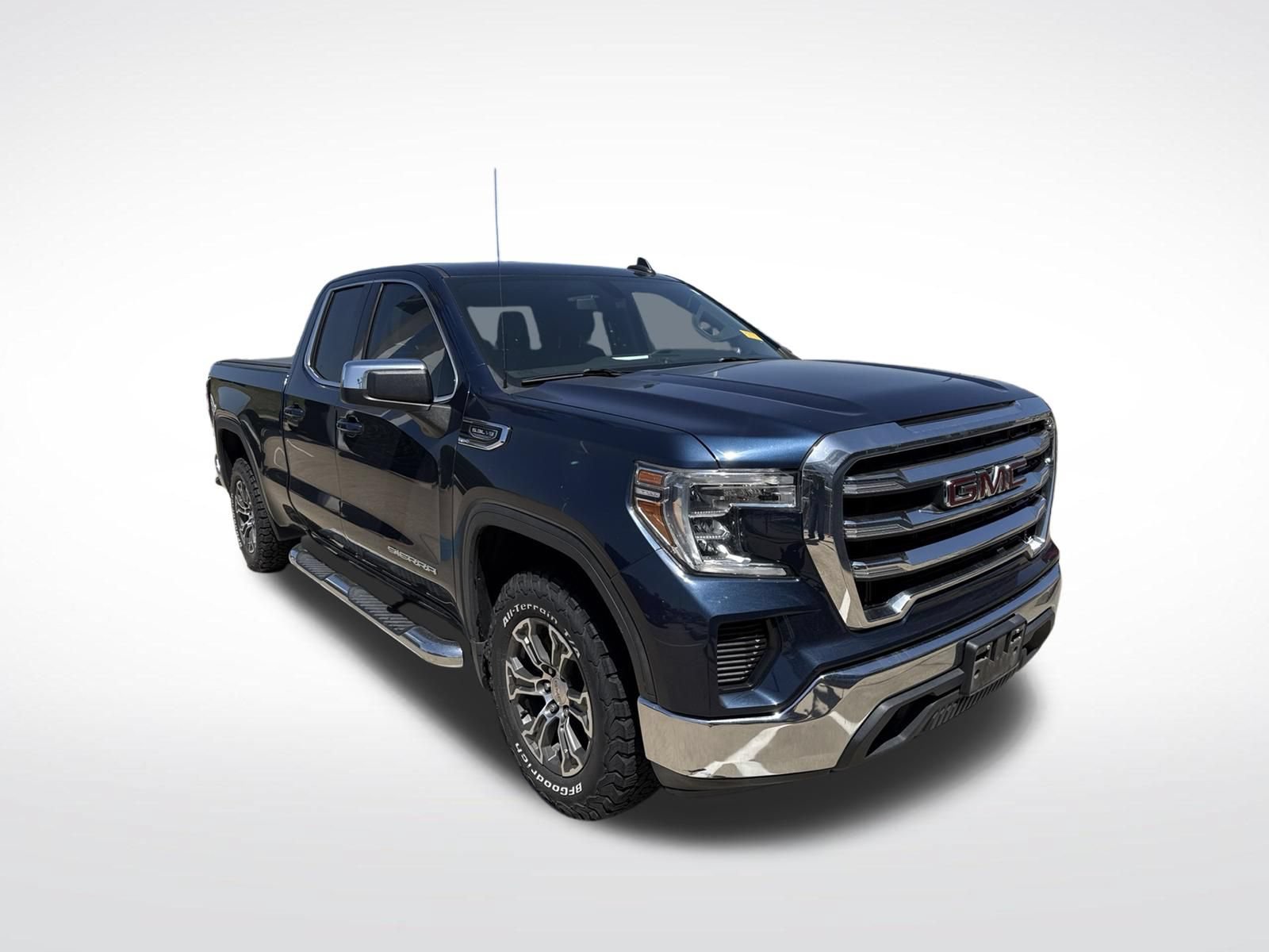 Used 2020 GMC Sierra 1500 SLE w/ SLE Value Package RWD image 3