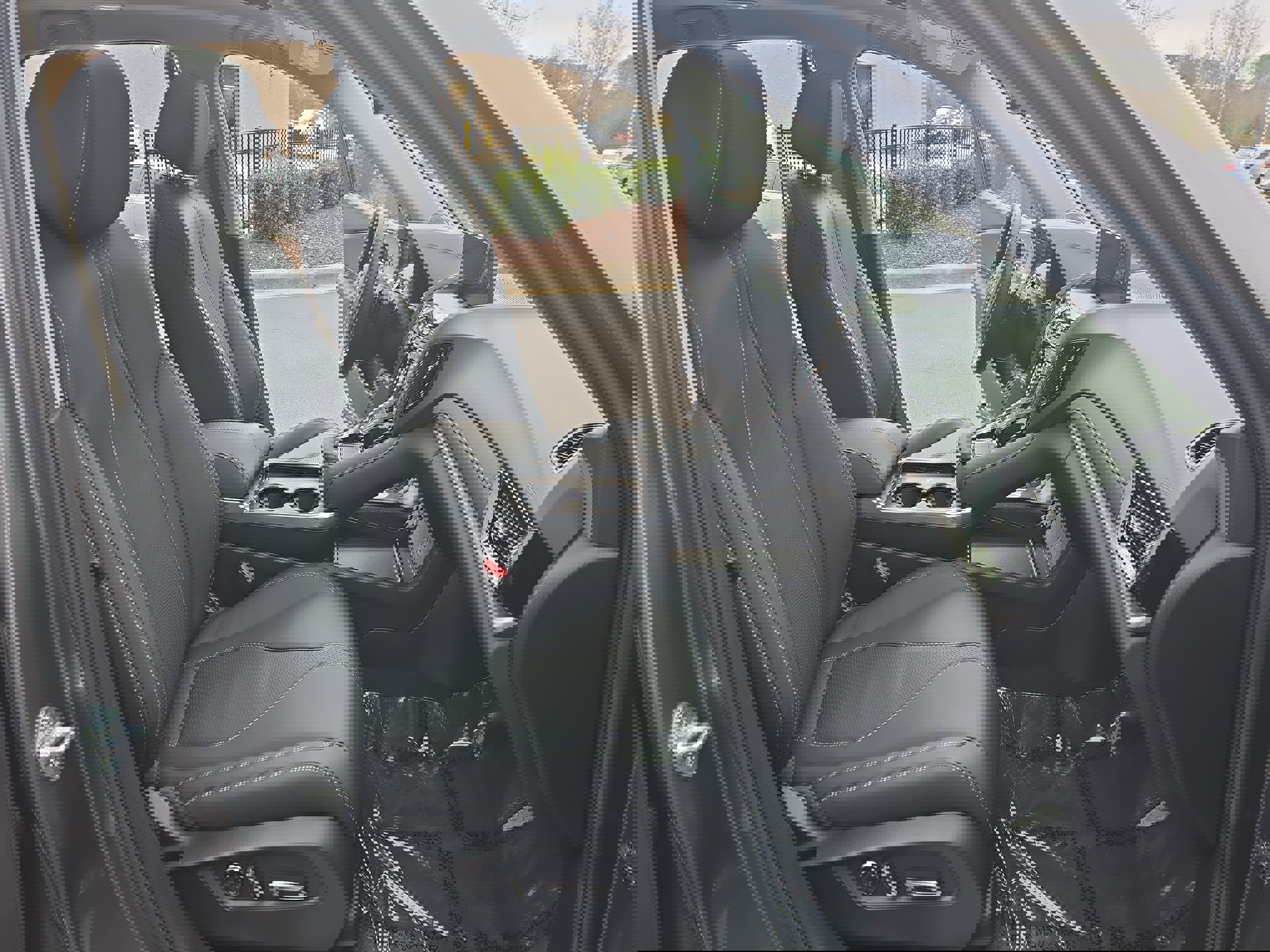 Used 2025 Acura RDX SH-AWD w/ Technology Package image 10