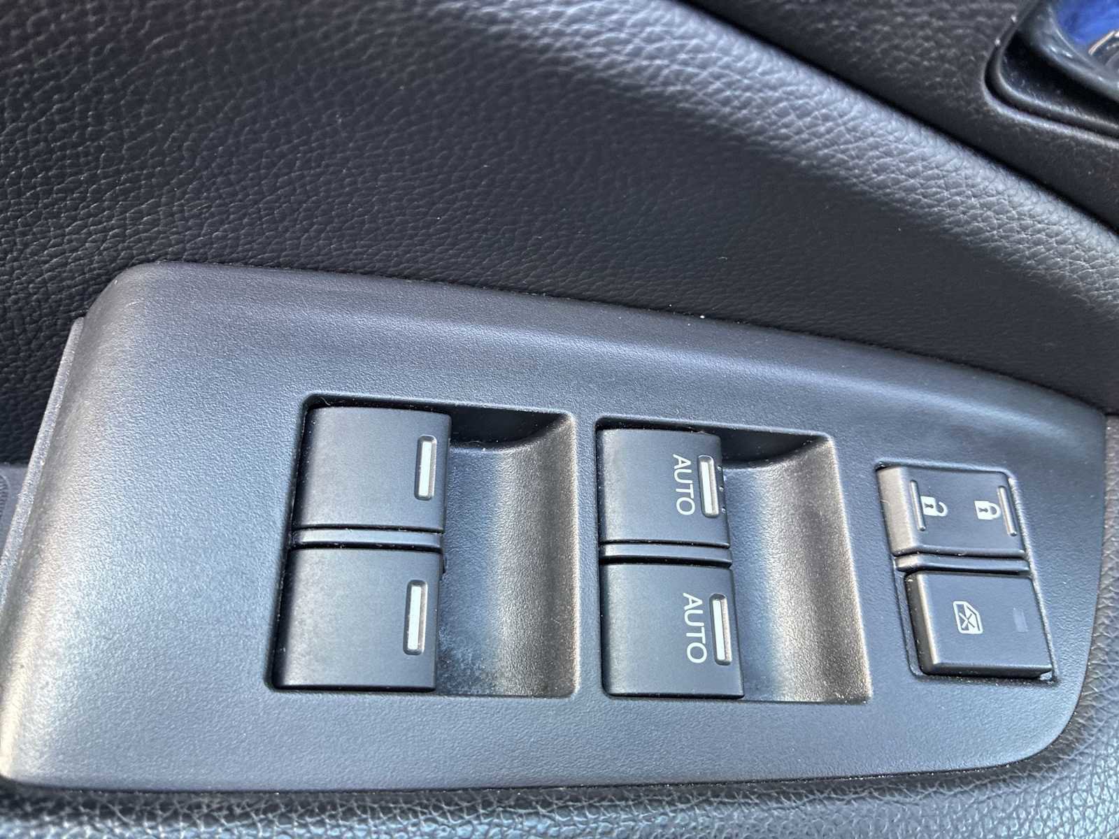 Used 2021 Honda Pilot Black Edition image 15
