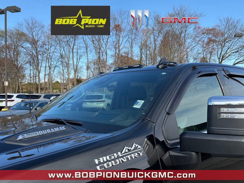 Used 2024 Chevrolet Silverado 2500 High Country w/ Technology Package AWD/4WD image 7