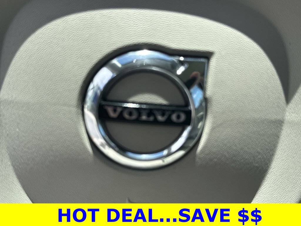 Used 2024 Volvo XC60 B5 Core AWD/4WD image 24