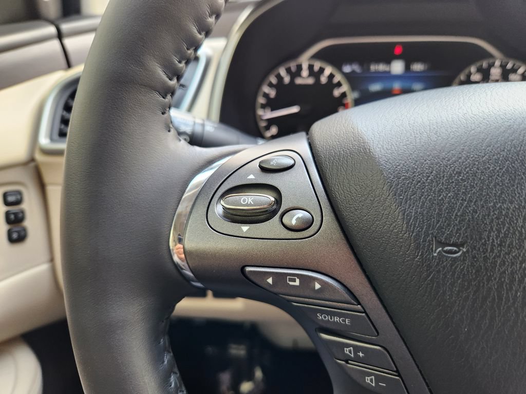 Used 2021 Nissan Murano Platinum w/ Cargo Package FWD image 28