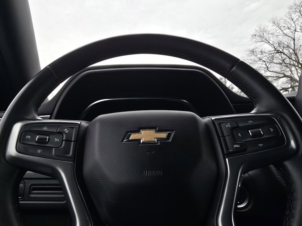 Used 2024 Chevrolet Suburban LT image 24