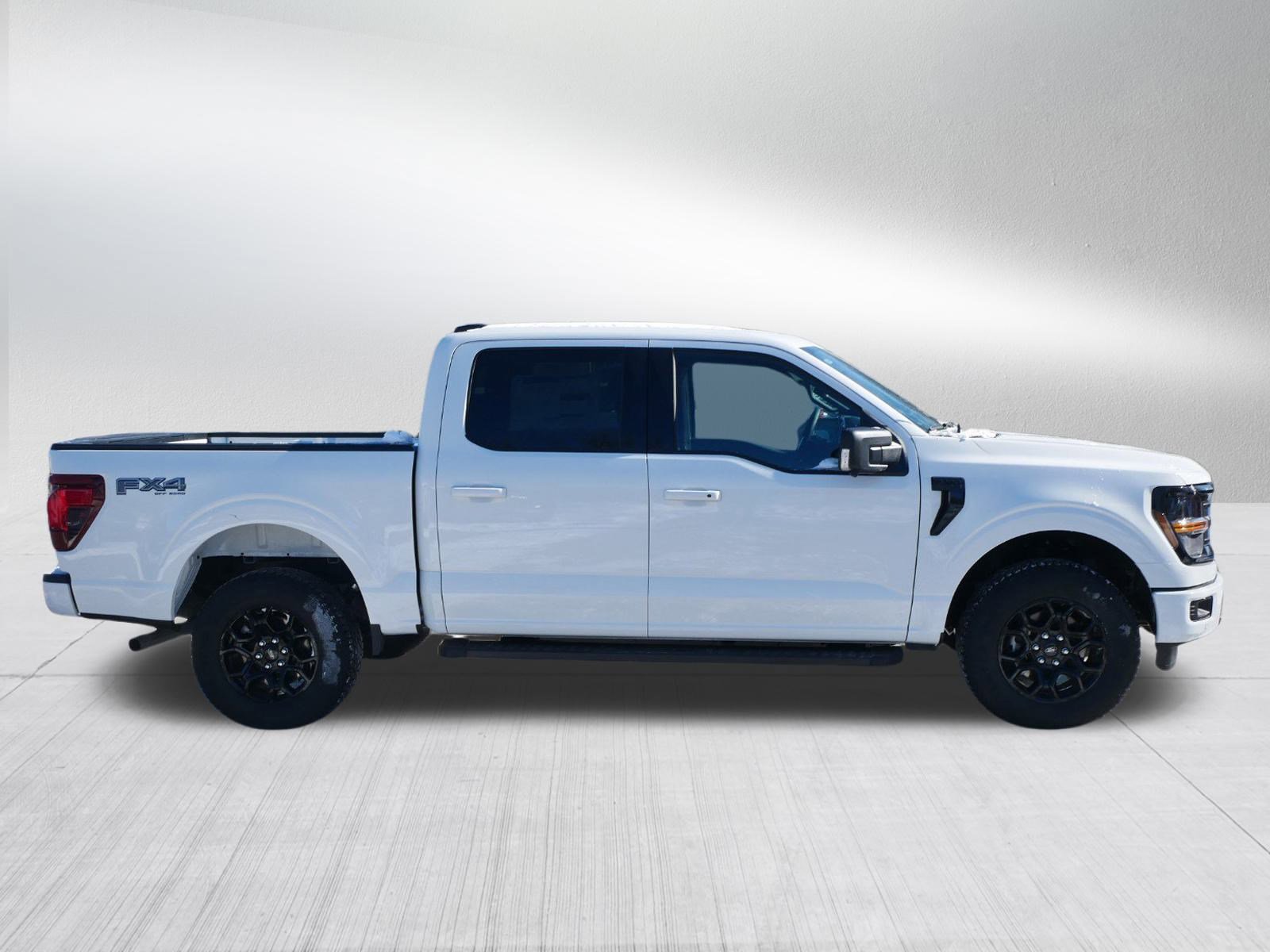 New 2024 Ford F150 XLT w/ Equipment Group 302A MID image 8