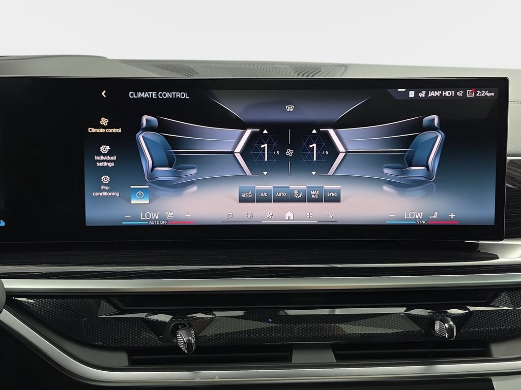 New 2026 BMW X5 xDrive50e w/ M Sport Package AWD/4WD image 24