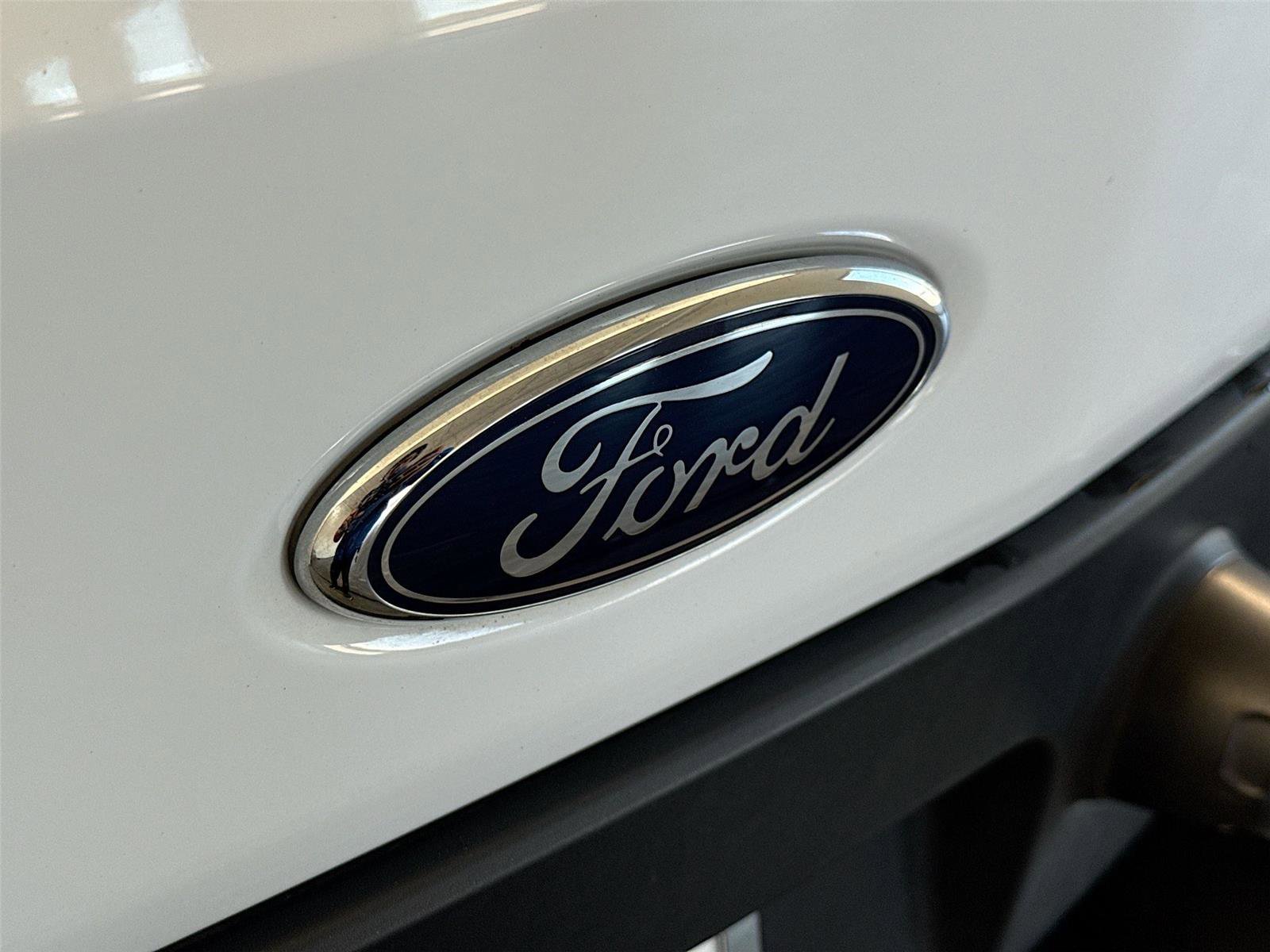 Used 2024 Ford Transit 350 XLT image 34